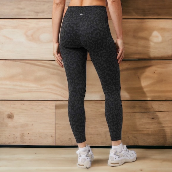 lululemon athletica Pants - Lululemon Wunder Train HR Tight 25" in Formation Camo Deep Coal Multi Sz 10